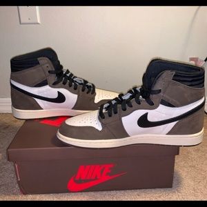 Jordan 1 Retro High Travis Scott